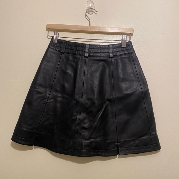 VEDA Black Leather Button-Up Mini Skirt. Size S-M - Picture 2 of 8